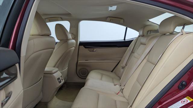 Used 2015 Lexus ES 350 w/ Premium Package FWD image 17