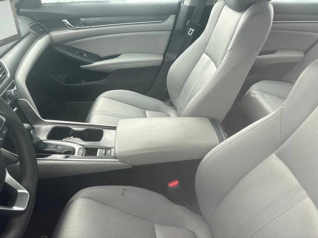 Used 2020 Honda Accord EX image 15