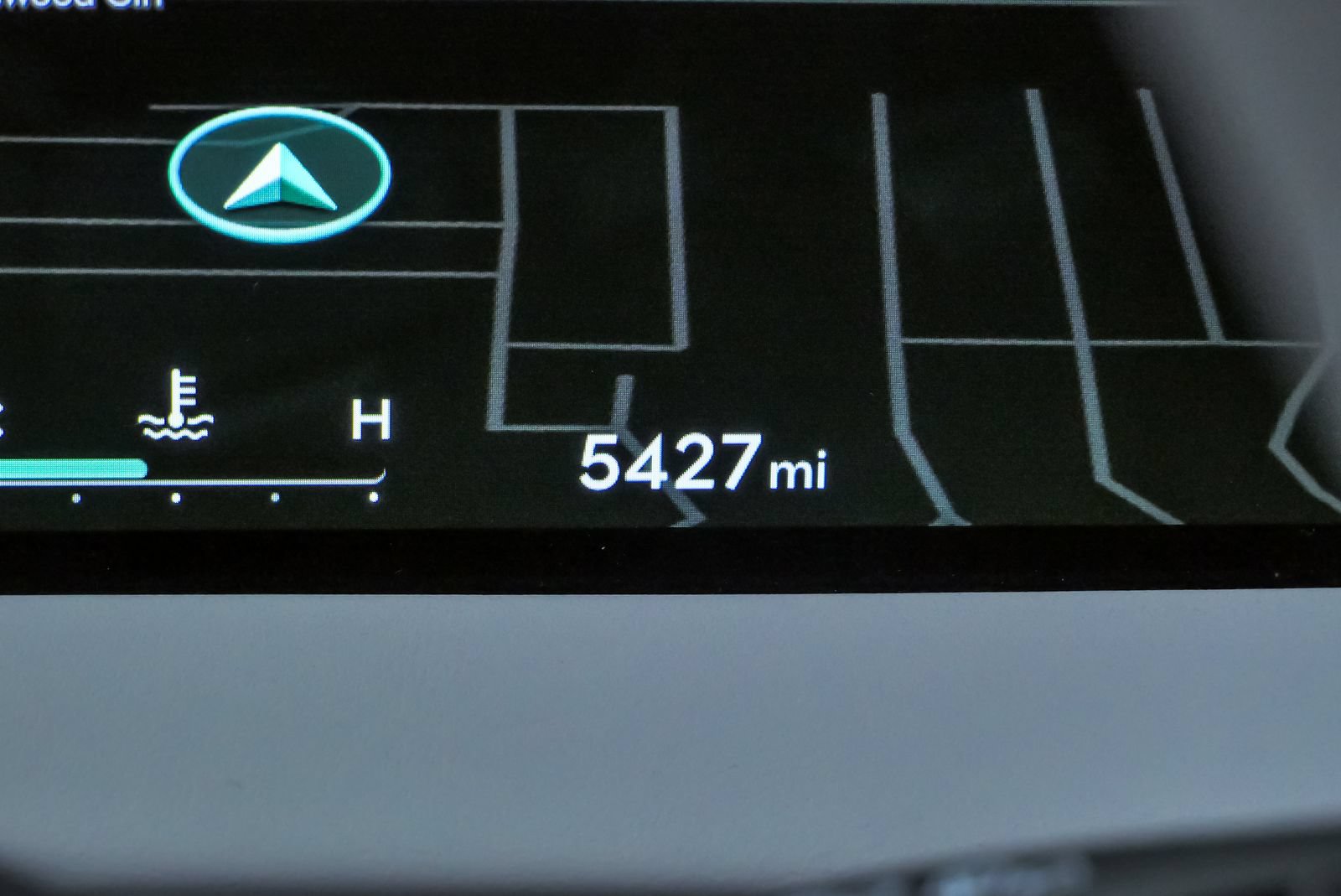 Certified 2026 Genesis GV70 2.5T Advanced AWD/4WD image 20