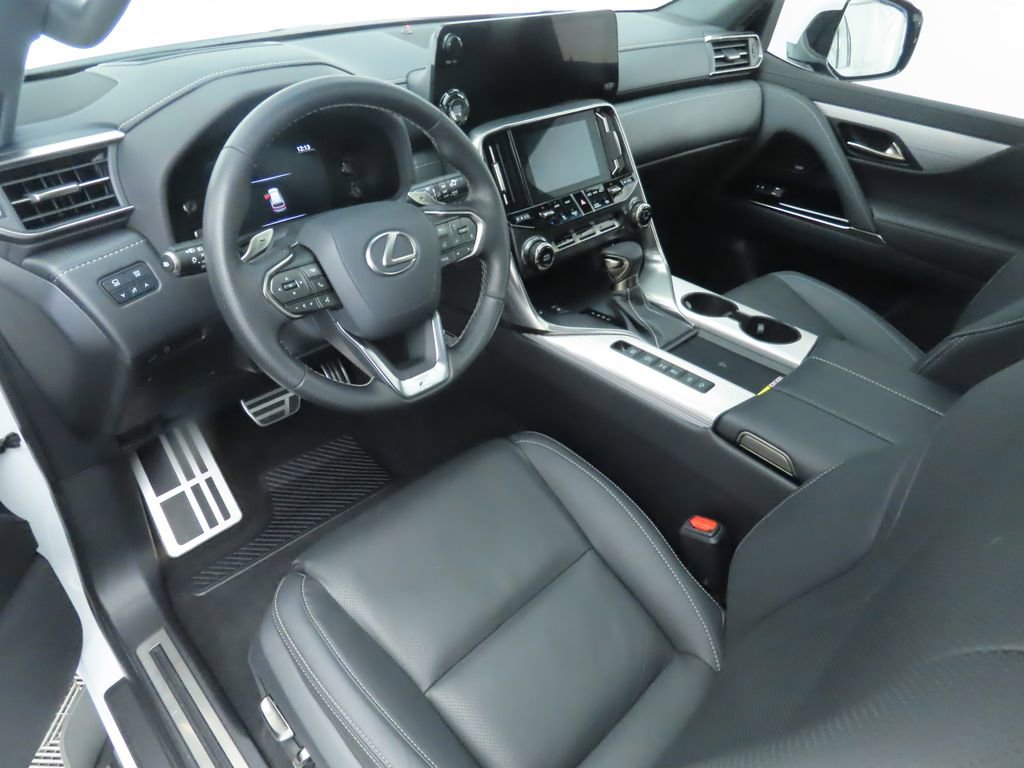 Certified 2024 Lexus LX 600 F Sport image 9