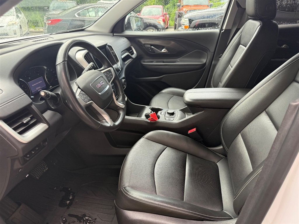 Used 2022 GMC Terrain SLT w/ Tech Package AWD/4WD image 8