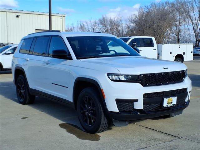 Used 2024 Jeep Grand Cherokee L Laredo image 6