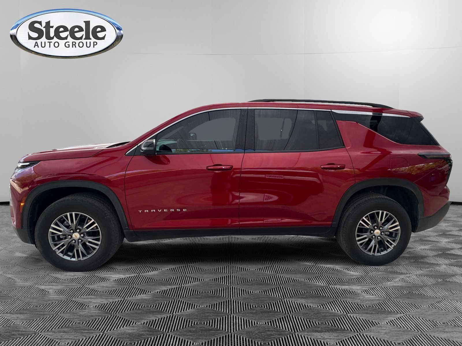 Certified 2025 Chevrolet Traverse LT w/ LPO, Floor Liner Package FWD image 2