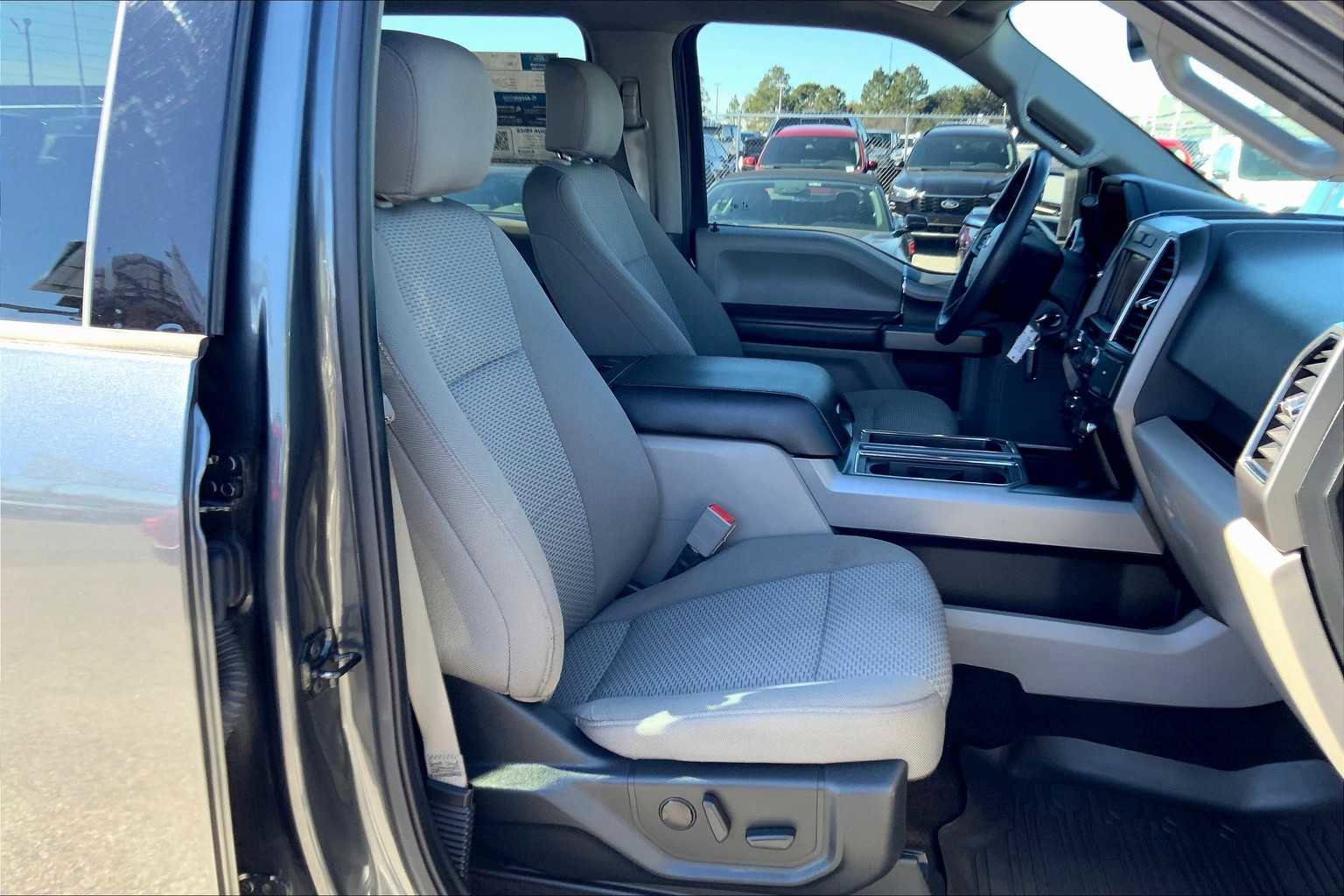 Used 2020 Ford F150 XLT w/ Equipment Group 302A Luxury image 8