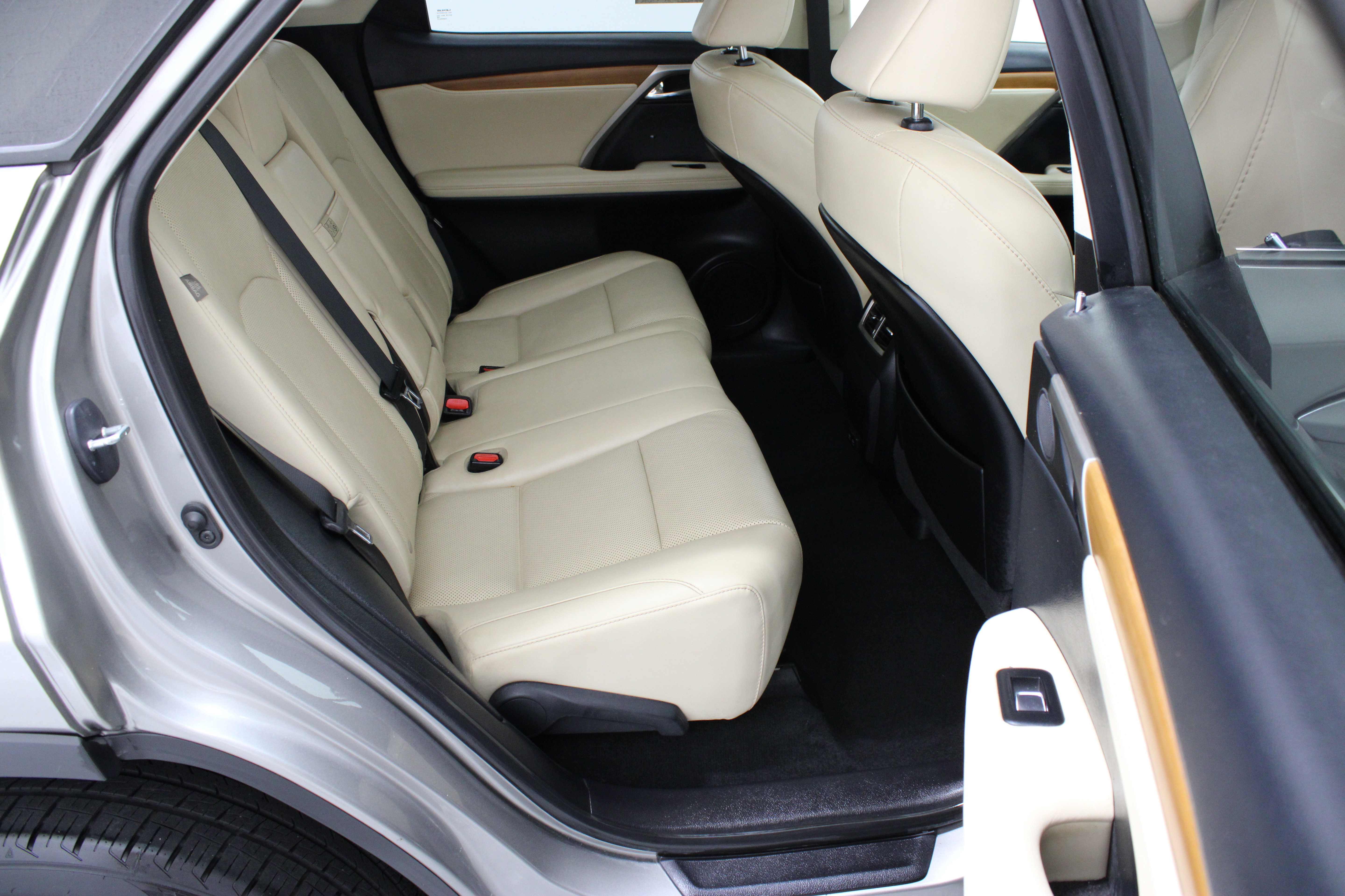 Used 2022 Lexus RX 350 FWD w/ Premium Package image 36