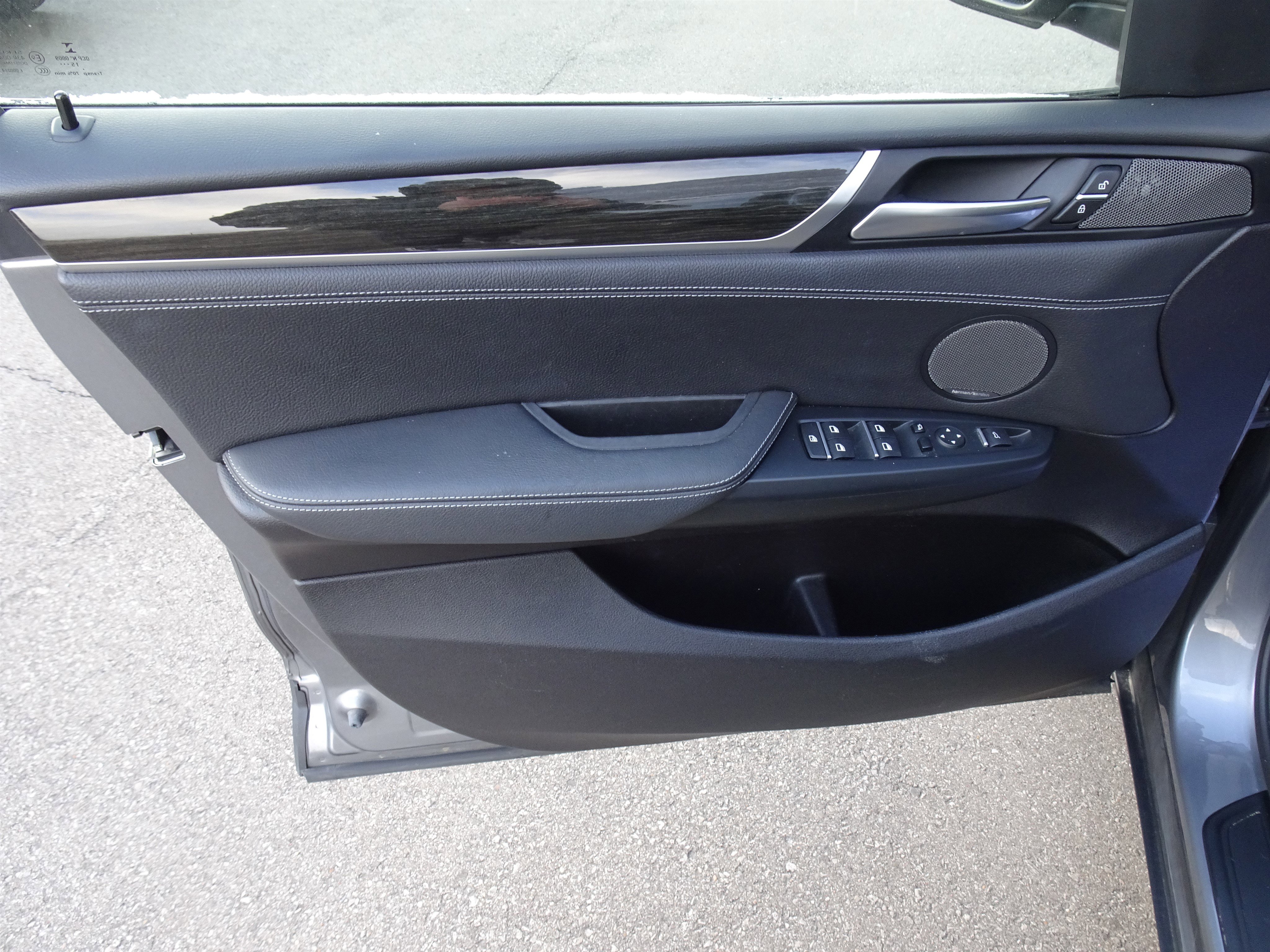 Used 2016 BMW X3 xDrive28d image 14