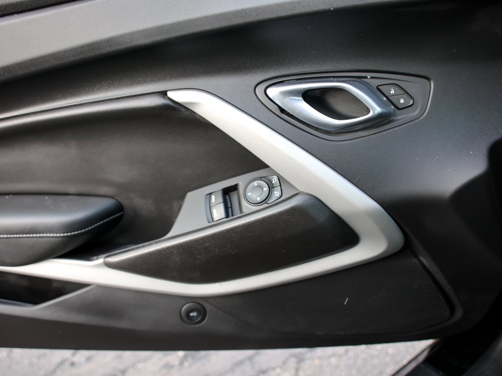 Certified 2020 Chevrolet Camaro SS image 31