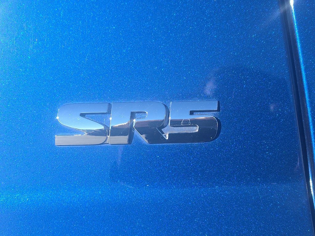 Used 2014 Toyota Tundra SR5 w/ TRD Off Road Package AWD/4WD image 6