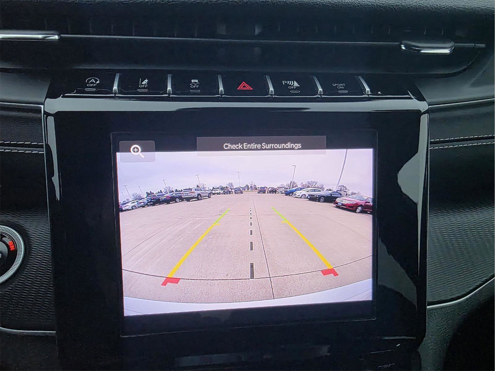 Used 2024 Jeep Grand Cherokee Altitude image 4