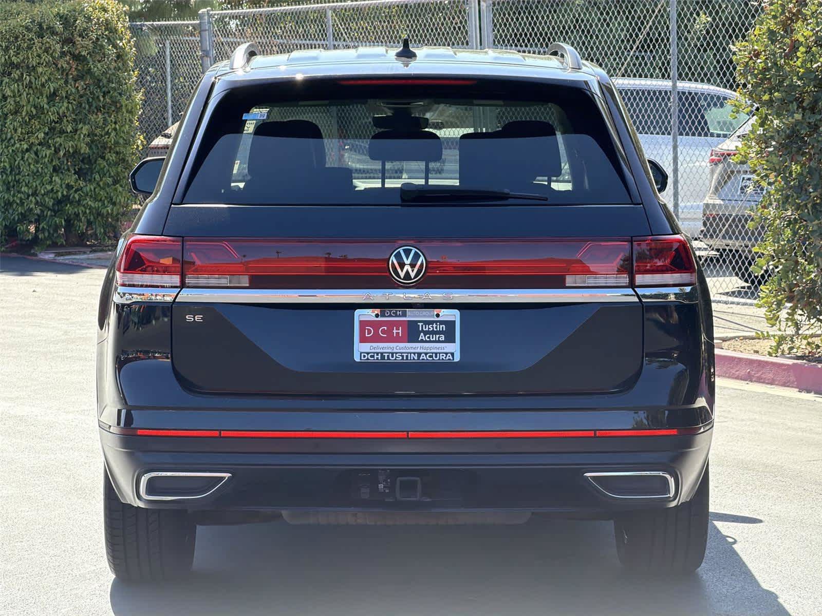 Used 2024 Volkswagen Atlas SE FWD image 6