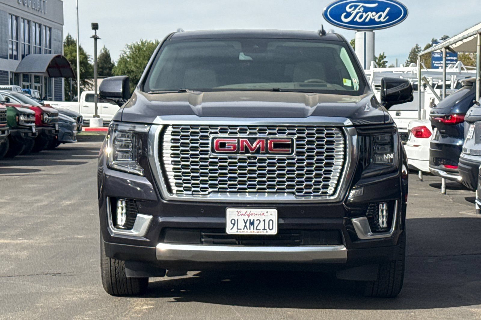 Used 2024 GMC Yukon Denali w/ Max Trailering Package AWD/4WD image 9