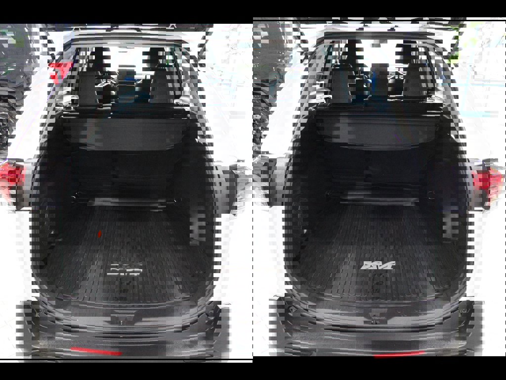 Used 2023 Toyota RAV4 XLE Premium image 19