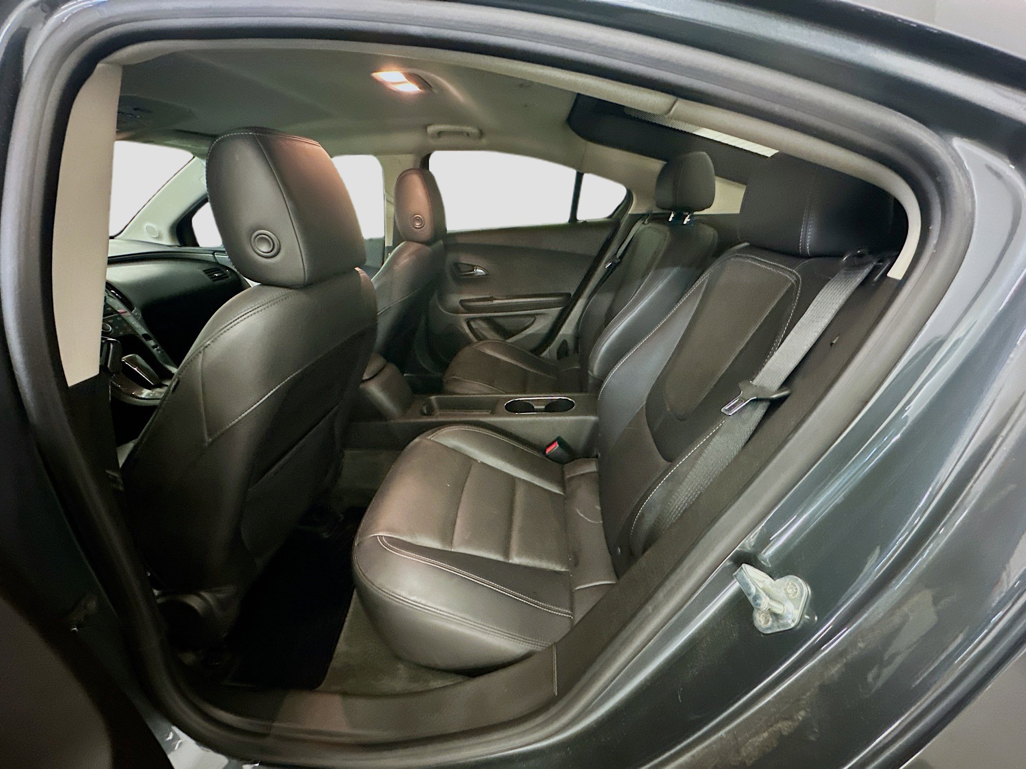 Used 2012 Chevrolet Volt Premium w/ Premium Trim Package image 28