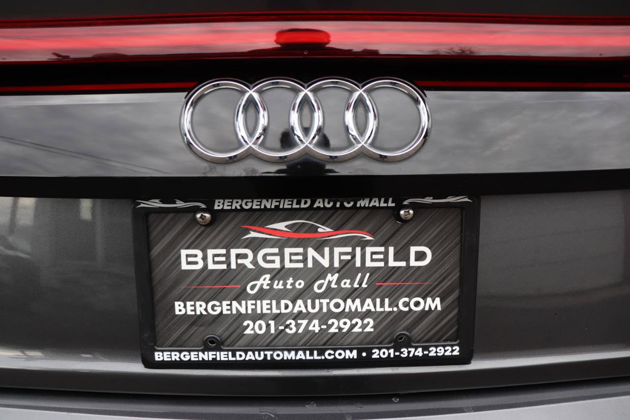 Used 2019 Audi Q8 Prestige image 75