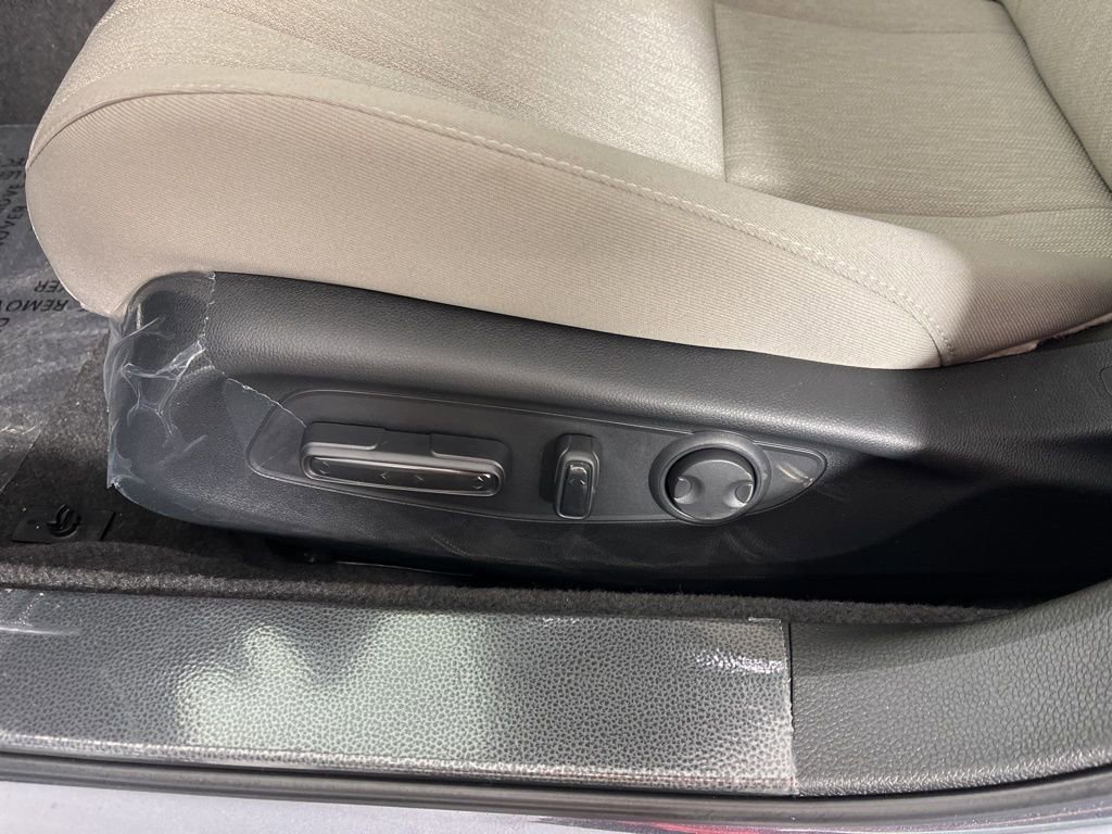 New 2025 Honda Accord SE image 23