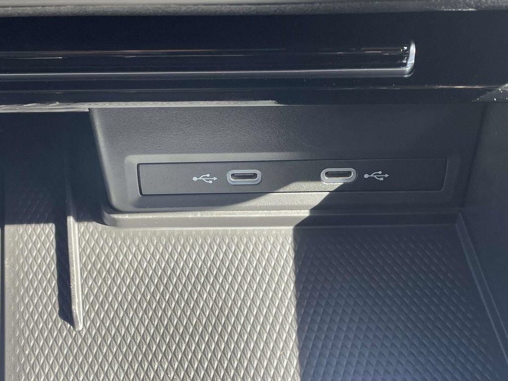 New 2026 Volkswagen Atlas SE FWD image 28