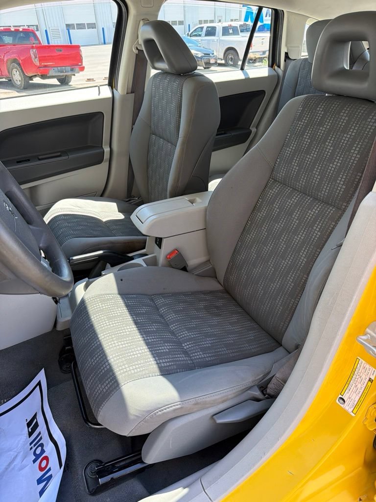 Used 2007 Dodge Caliber SXT FWD image 22