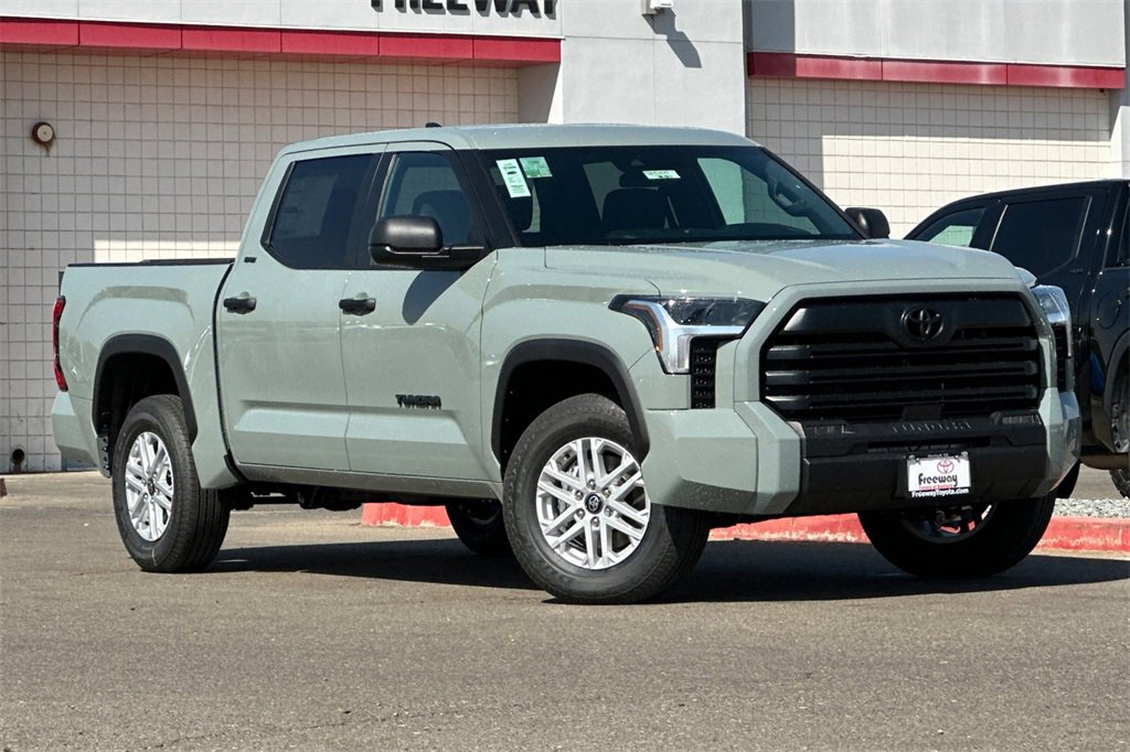 New 2026 Toyota Tundra SR5 image 2