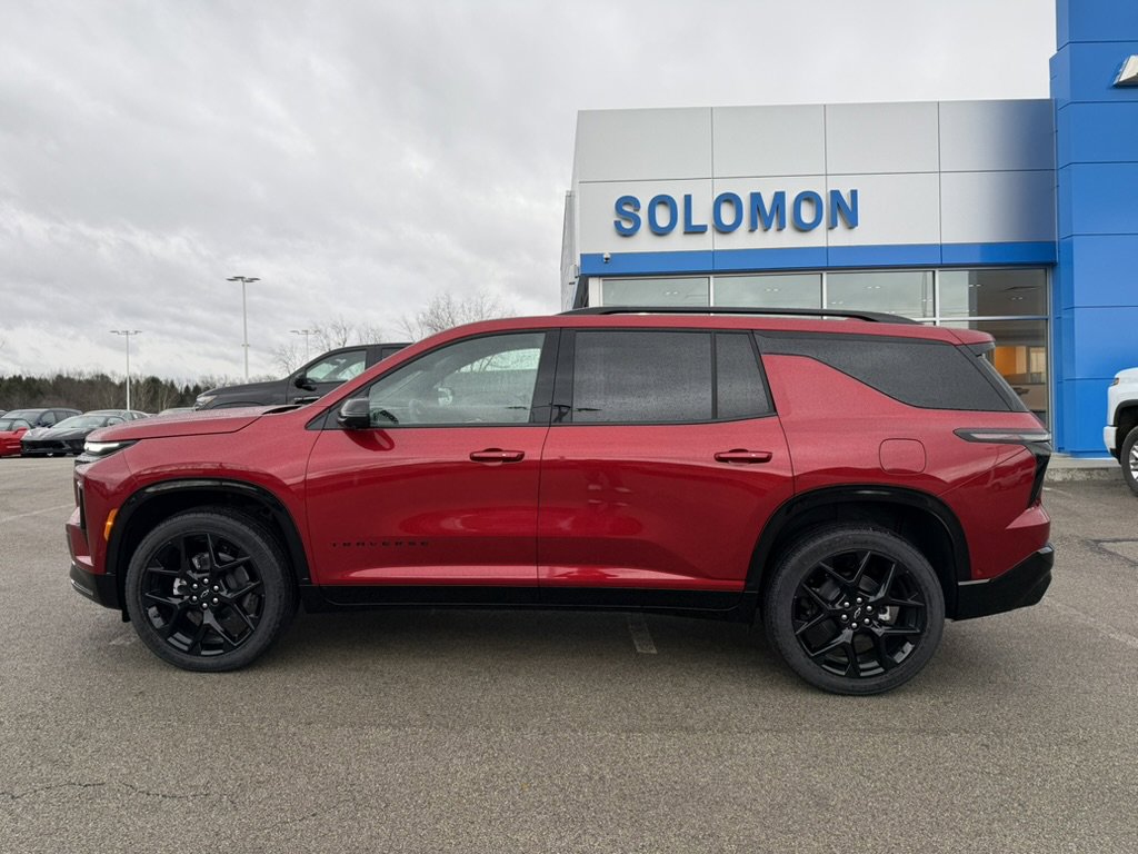New 2026 Chevrolet Traverse RS image 2