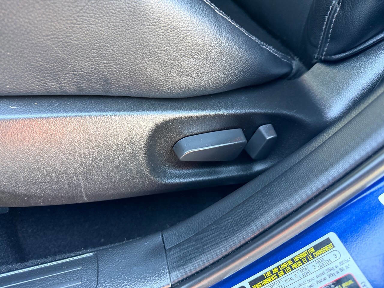 Used 2013 MAZDA MAZDA3 i Grand Touring w/ Tech Pkg image 26