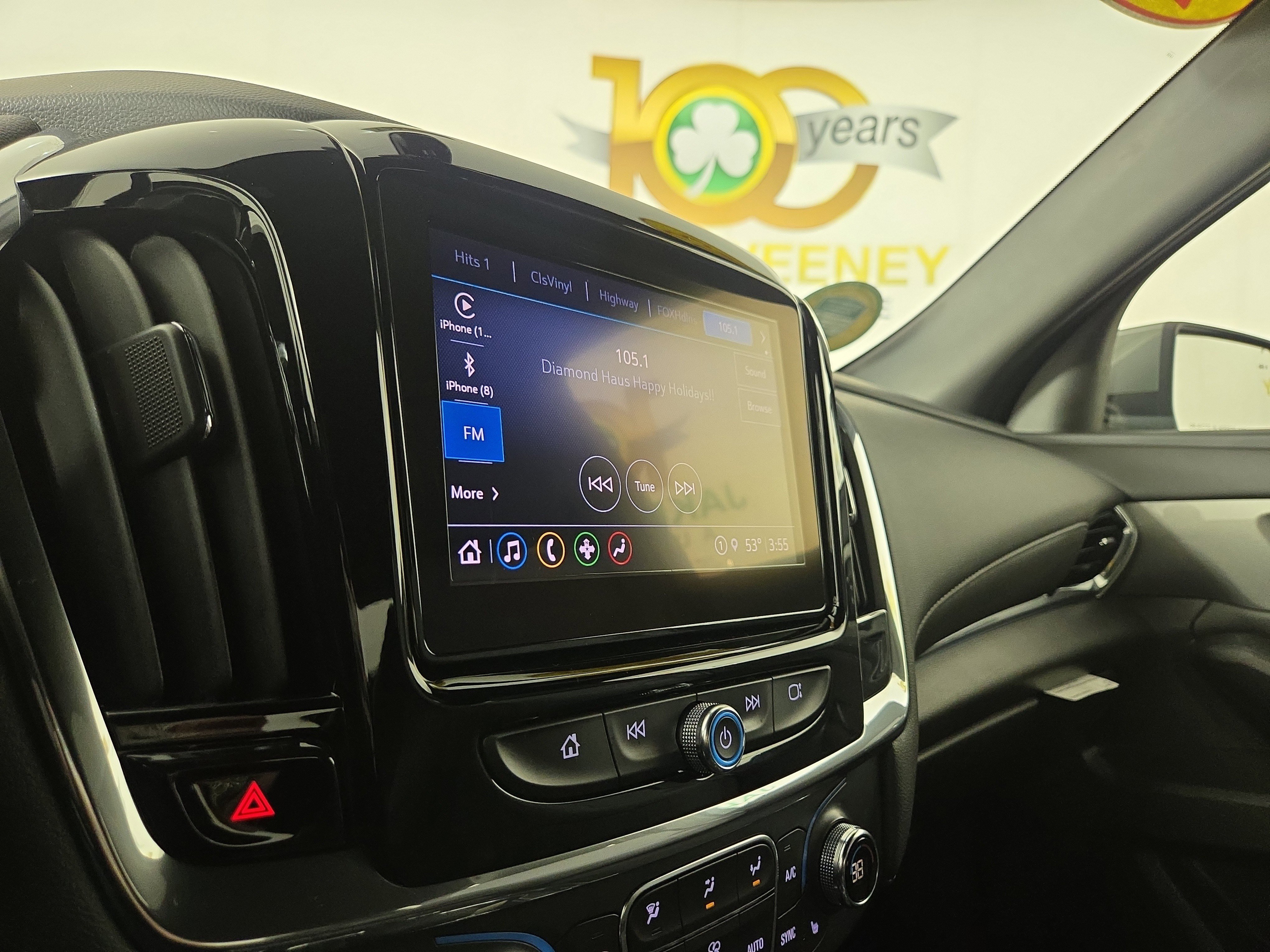 Certified 2023 Chevrolet Traverse LT w/ Rear Camera Mirror Package image 20