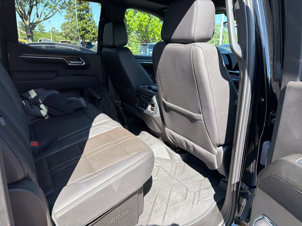 Used 2024 Chevrolet Silverado 1500 High Country w/ Technology Package image 30