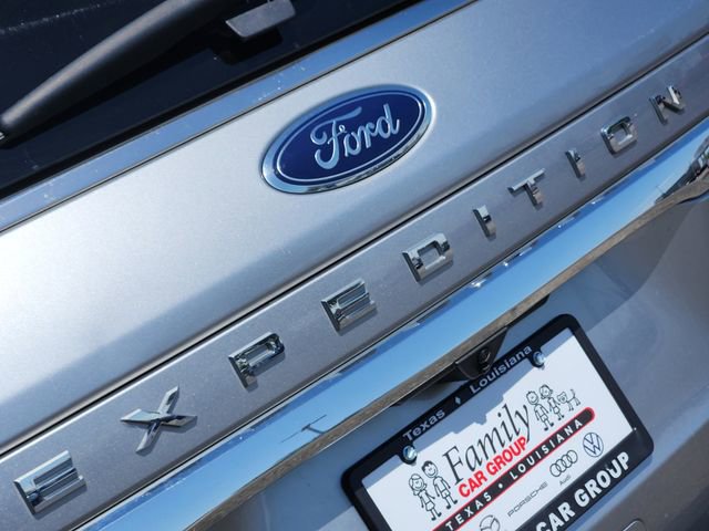 Used 2024 Ford Expedition Limited image 9