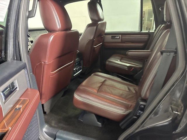 Used 2015 Ford Expedition Platinum image 14