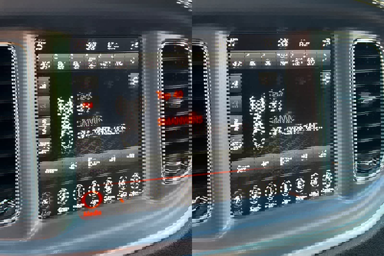 Used 2022 Dodge Charger R/T w/ Performance Handling Group image 19