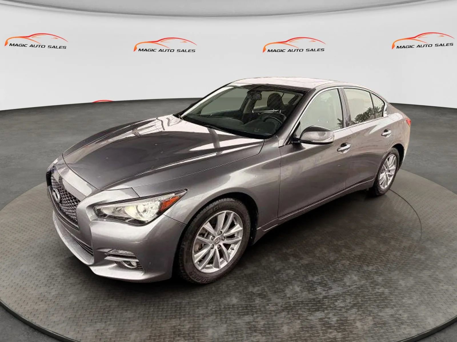 Used 2015 INFINITI Q50 Premium w/ Navigation Package image 6