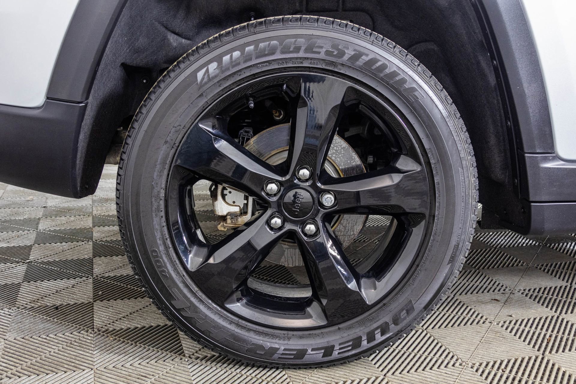 Used 2023 Jeep Grand Cherokee Altitude image 53