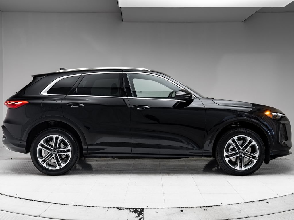 Certified 2025 Audi Q5 Premium w/ Convenience Package AWD/4WD image 26