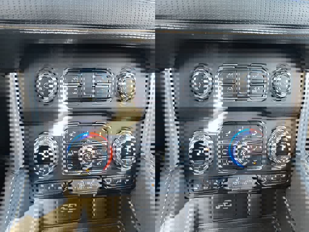 Used 2022 GMC Yukon SLT w/ SLT Luxury Package image 27