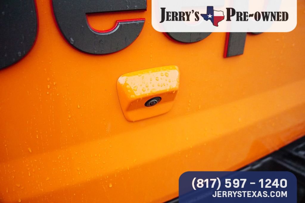 Used 2025 Jeep Gladiator Rubicon w/ Convenience Group AWD/4WD image 22