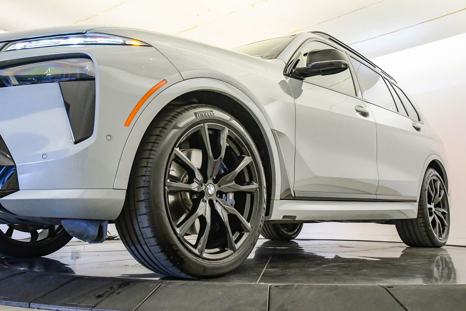Certified 2024 BMW X7 M60i w/ Executive Package AWD/4WD image 10