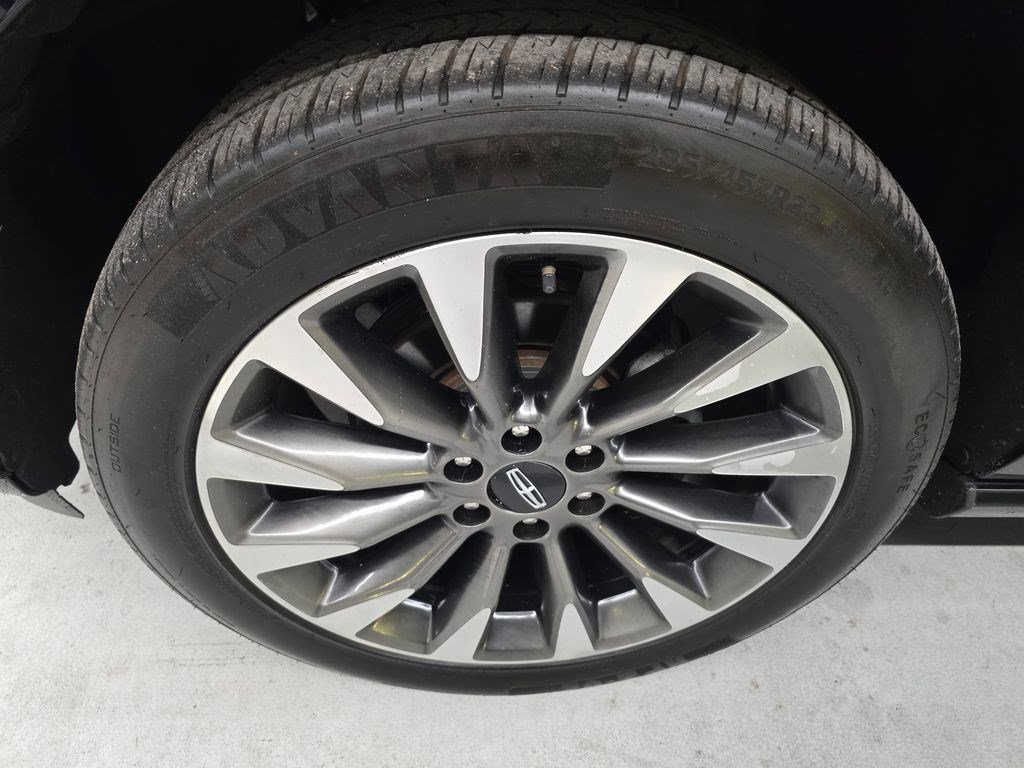 Used 2021 Lincoln Navigator Reserve AWD/4WD image 10