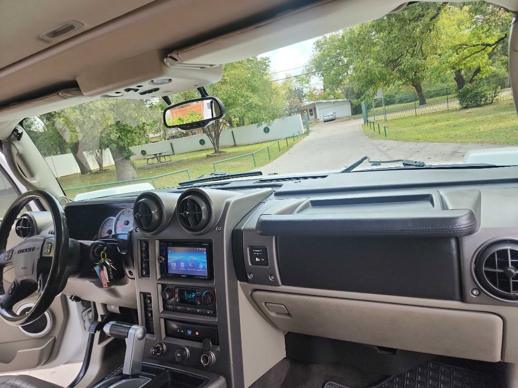 Used 2003 HUMMER H2 image 44