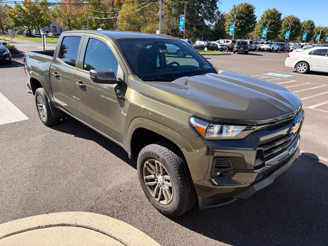 Used 2023 Chevrolet Colorado LT w/ LT Convenience Package AWD/4WD image 21