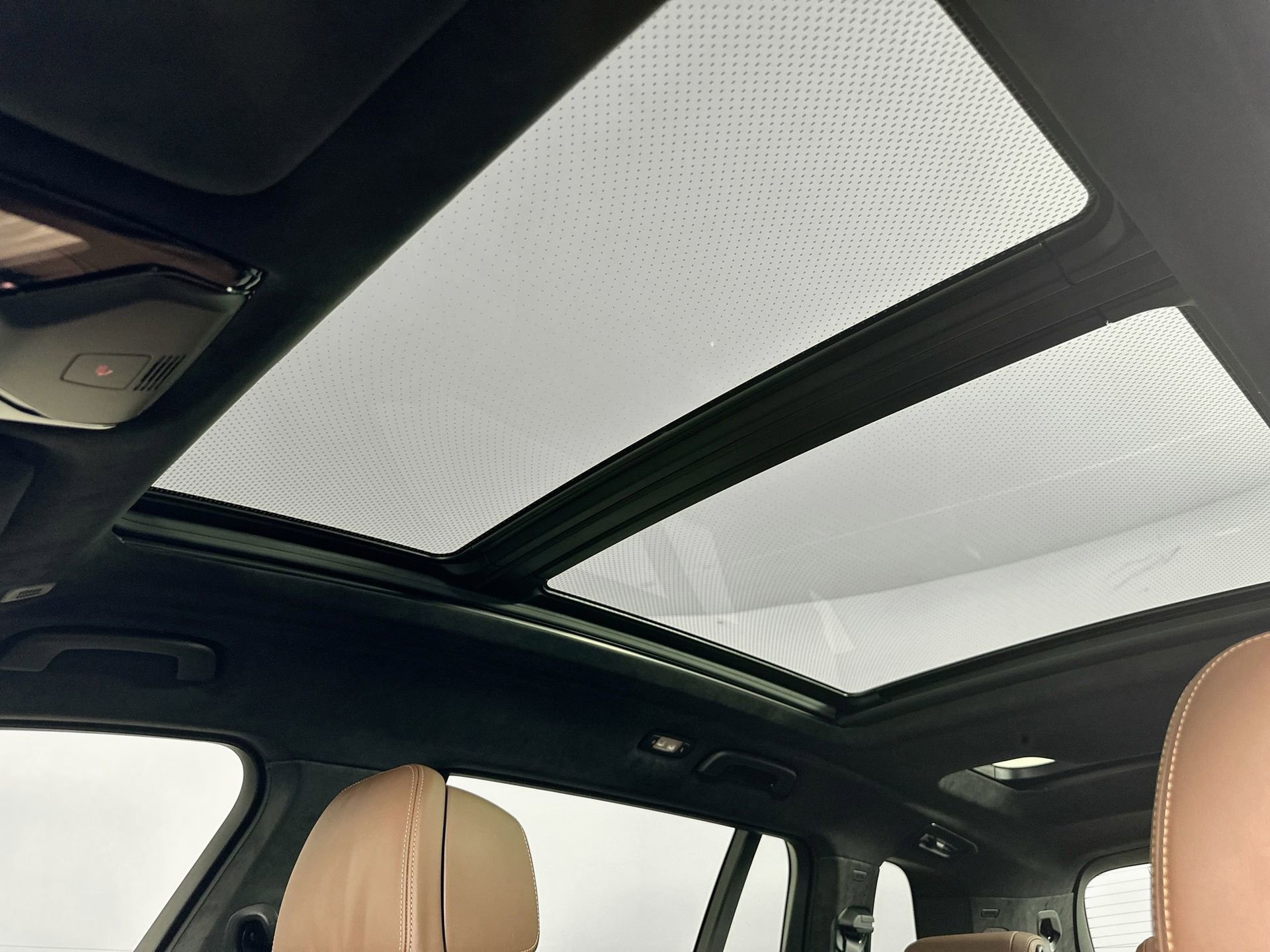 New 2026 BMW X7 M60i image 22