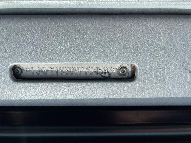 Used 1998 Jeep Wrangler Sport image 19