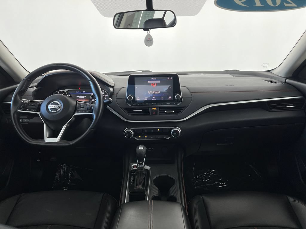 Used 2019 Nissan Altima 2.5 SR FWD image 15