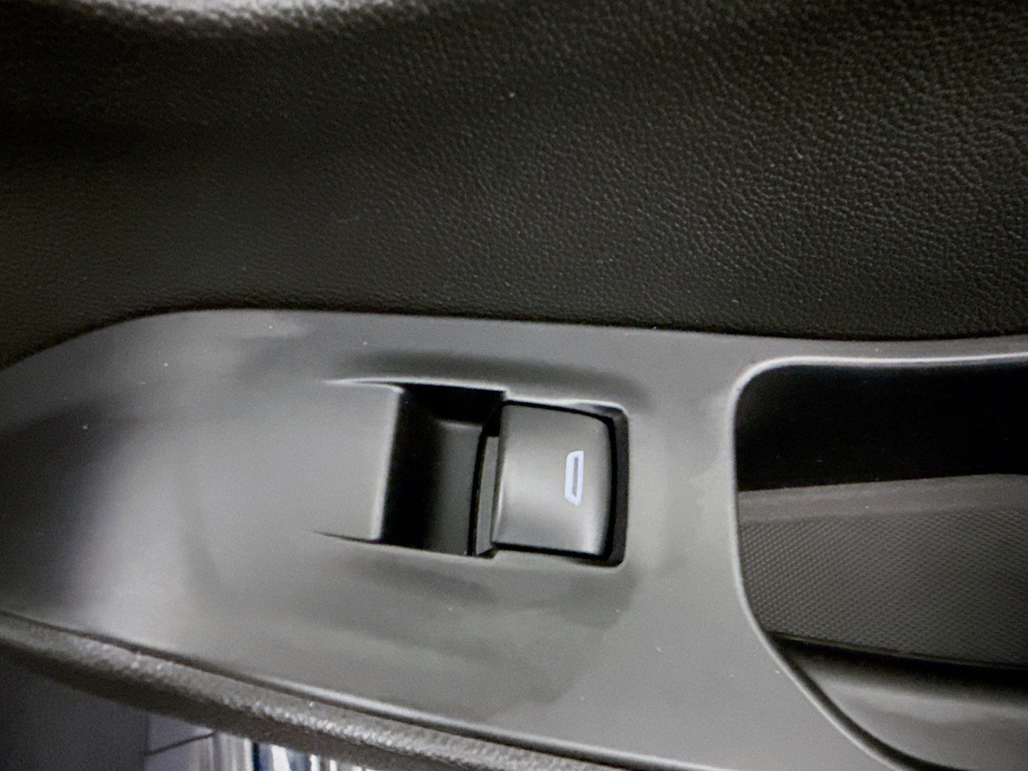 Used 2023 Chevrolet Traverse LT image 31