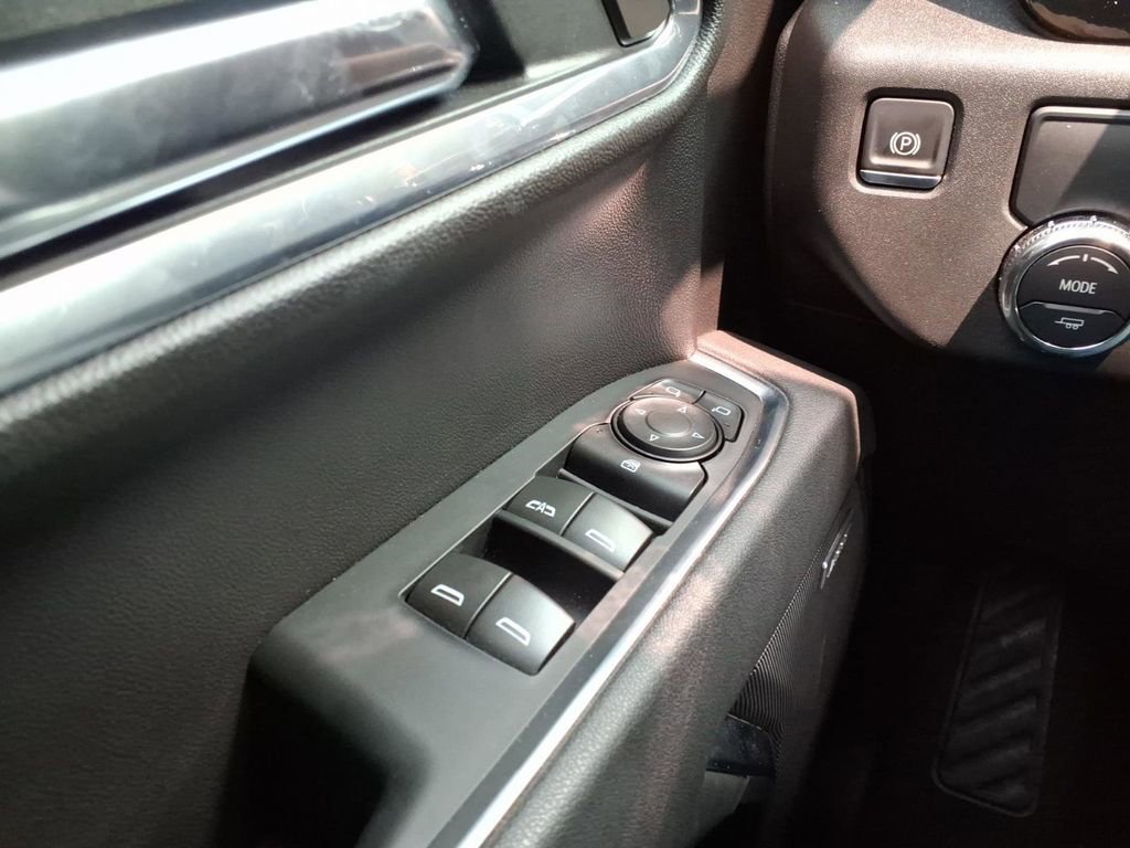 Used 2025 GMC Sierra 1500 Elevation w/ Preferred Package RWD image 21
