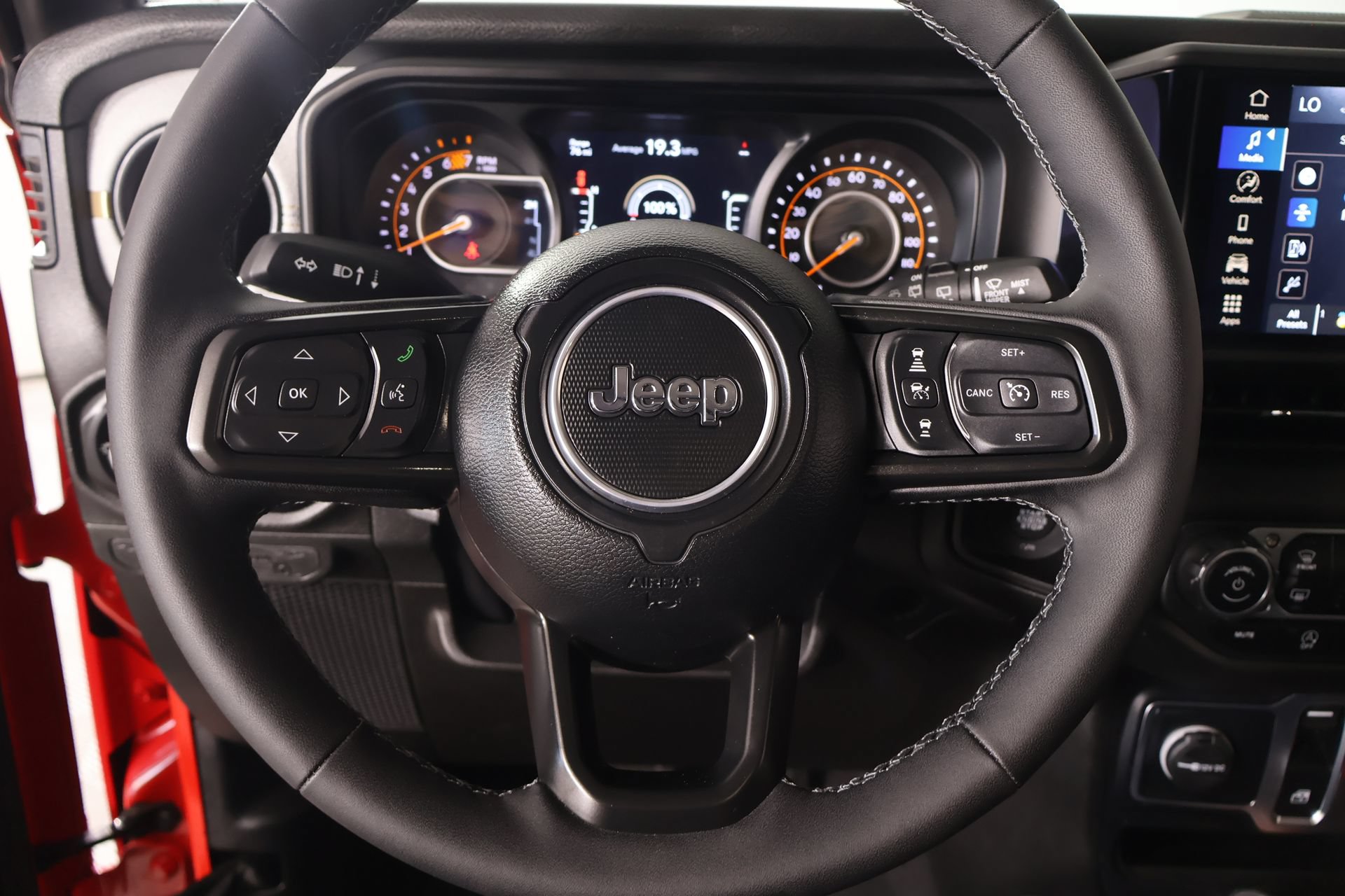 Used 2025 Jeep Wrangler Sport AWD/4WD image 3