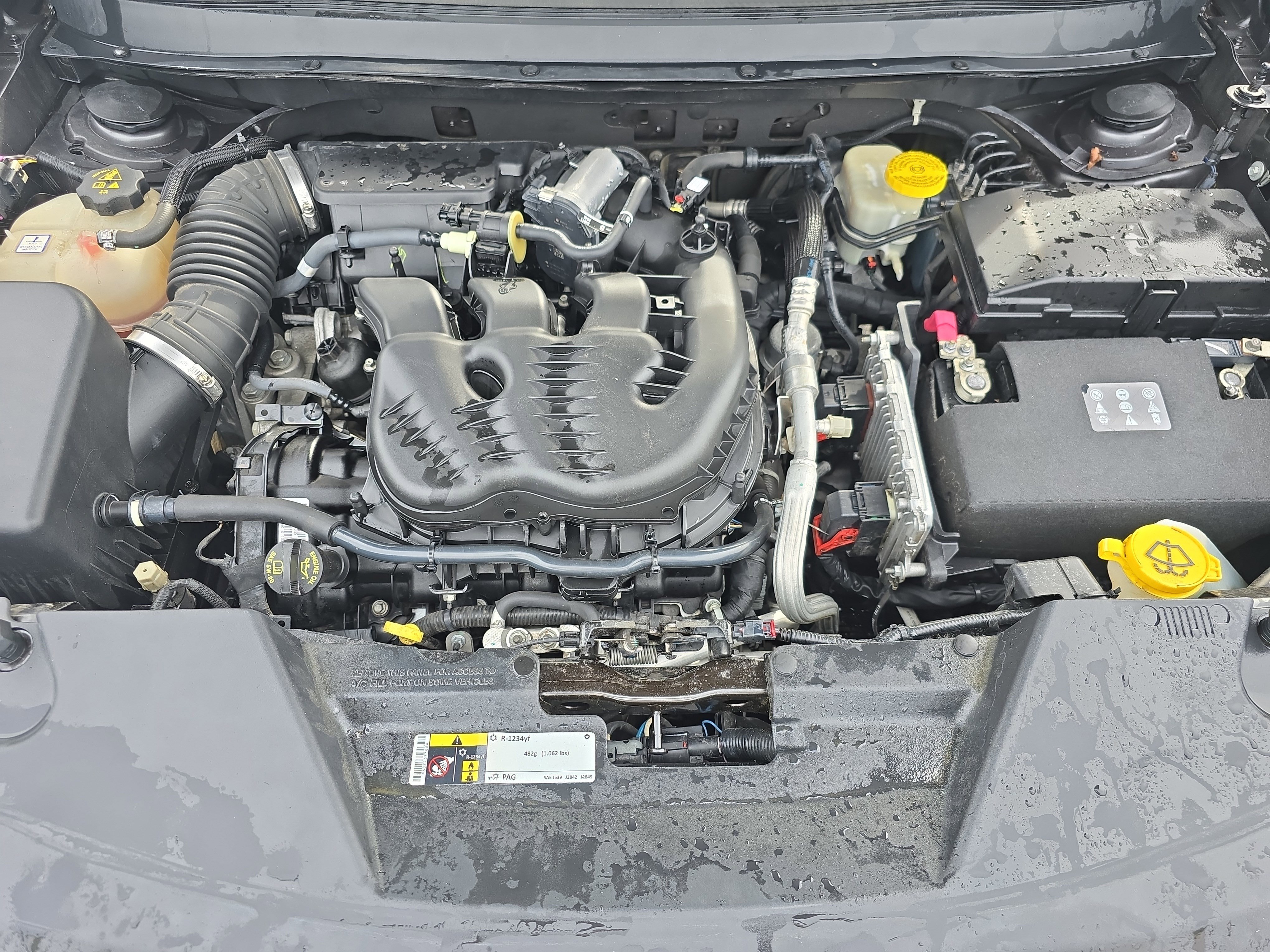 Used 2017 Jeep Cherokee Limited image 27