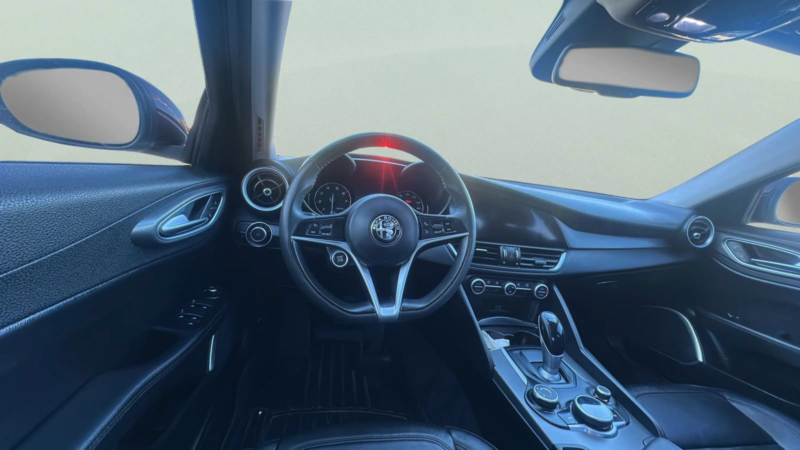 Used 2017 Alfa Romeo Giulia Ti AWD/4WD image 19