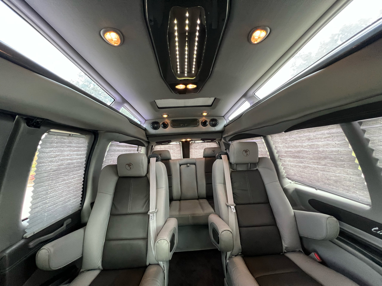 Used 2018 Chevrolet Express 2500 w/ Enhanced Convenience Package image 42