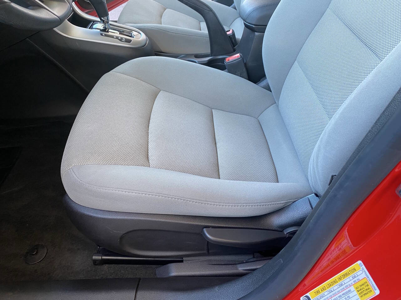 Used 2016 Chevrolet Cruze LT w/ Technology Package image 26