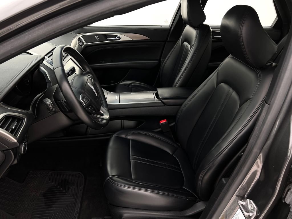 Used 2020 Lincoln MKZ AWD image 15
