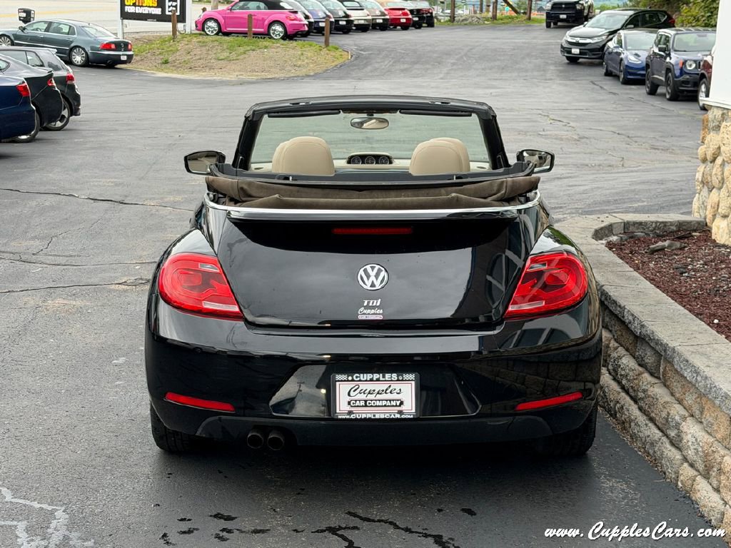 Used 2014 Volkswagen Beetle TDI FWD image 11